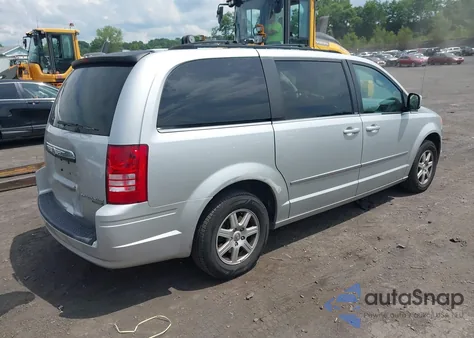 2010 Chrysler Town & Country Touring из США, поврежденный, VIN 2A4RR5DX8AR334053